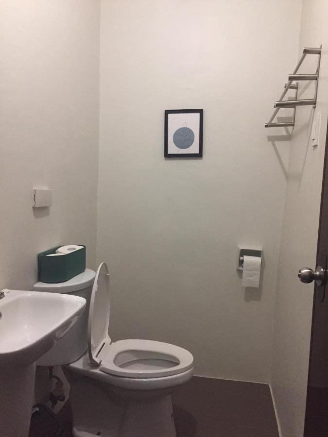 Mactan Airport Guesthouse Lapu-Lapu City Pokój zdjęcie